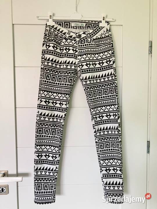 Unikatowe spodnie Toxik3 Jeans wzór aztecki Rzeszów