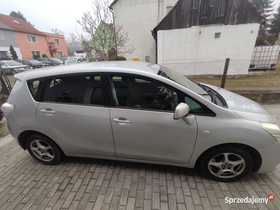 Sprzedam samochód marki Toyota verso nieuszkodzony Wałbrzych