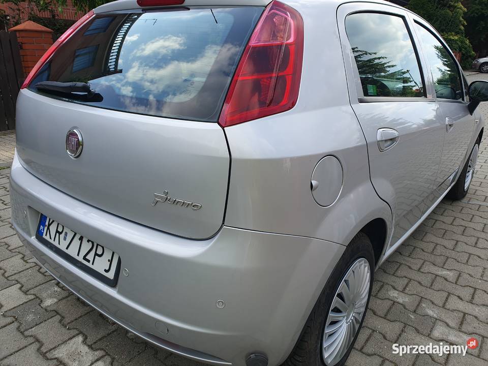 FIAT PUNTO GRANDE 14 LPG 2011 147 Krajowy 100 Zarejestrowany w Polsce Katowice