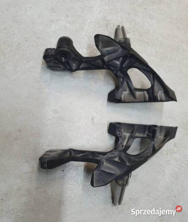 Kawasaki GTR 1400 2008 podnóżek set pasażera tył Nowy Tomyśl sprzedam