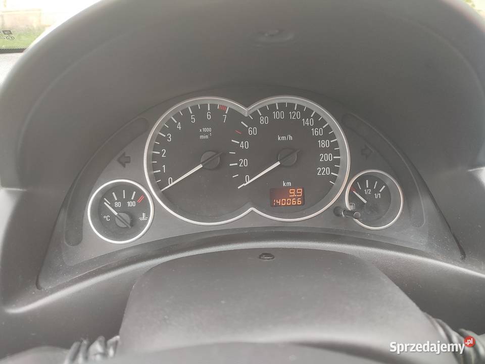 Opel corsa 12 Benz klima mały przebieg drugi kpl Rok produkcji 2006 Gdańsk