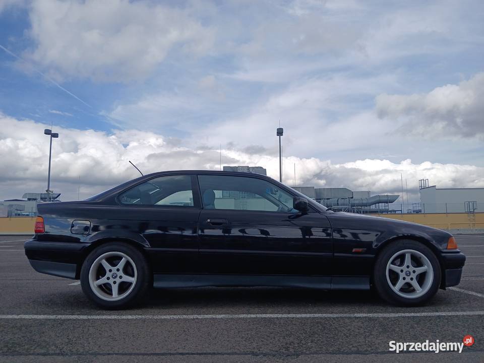 1995 BMW 318is E36 M42 Coupe w kolorze Schwarz Kraków