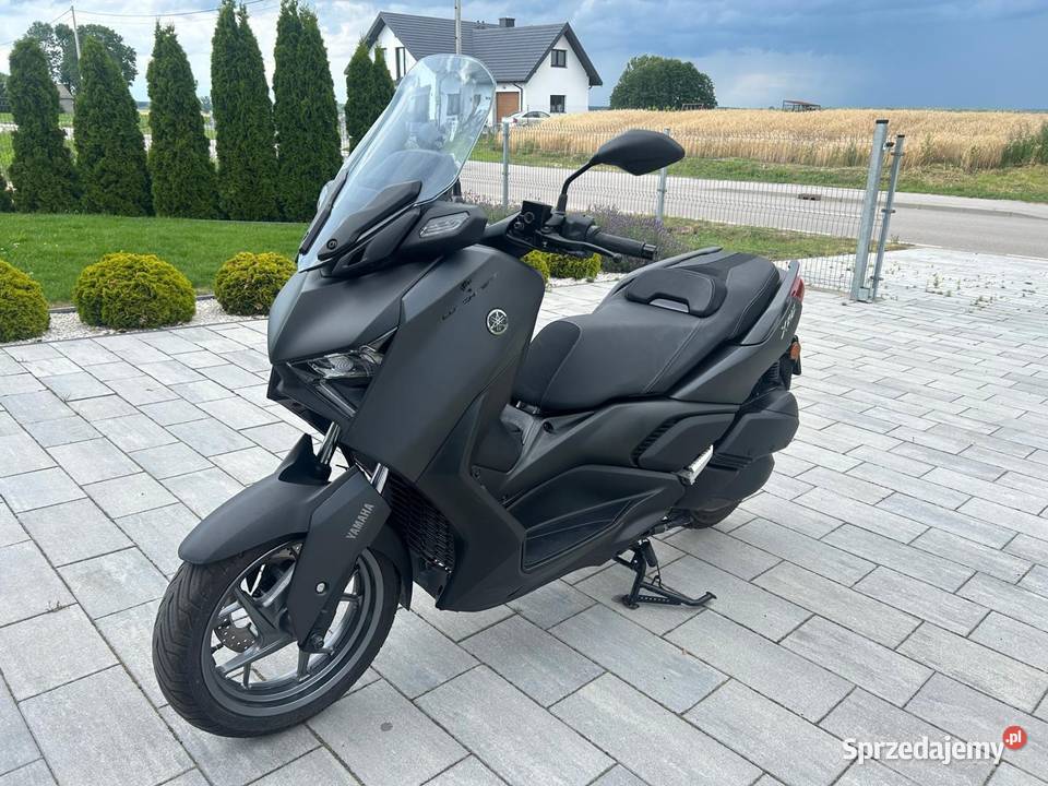 YAMAHA X
