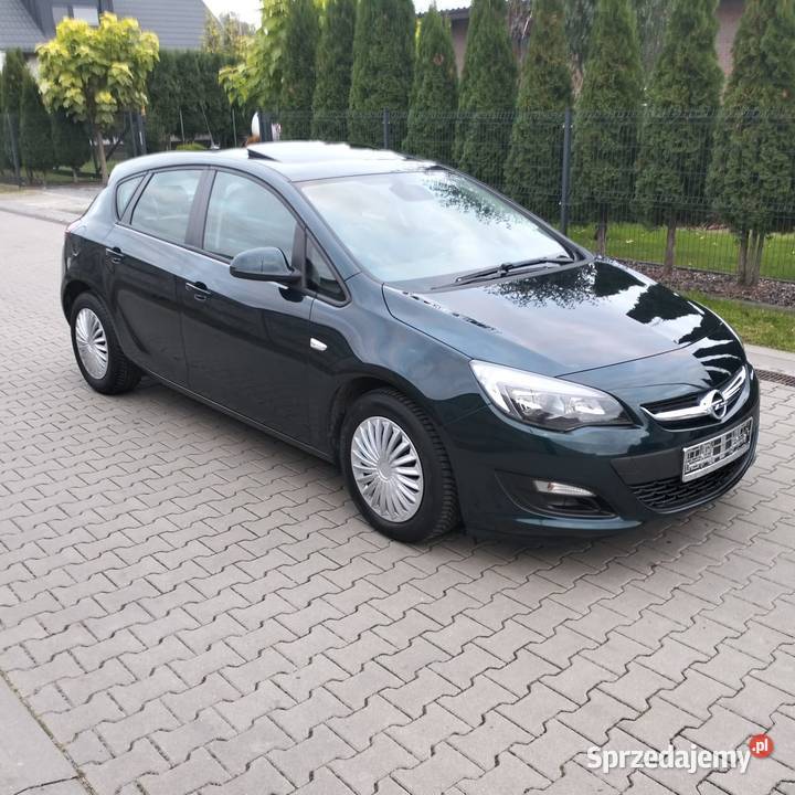 Opel Astra 2014 benzyna OPŁACONA Wolsztyn