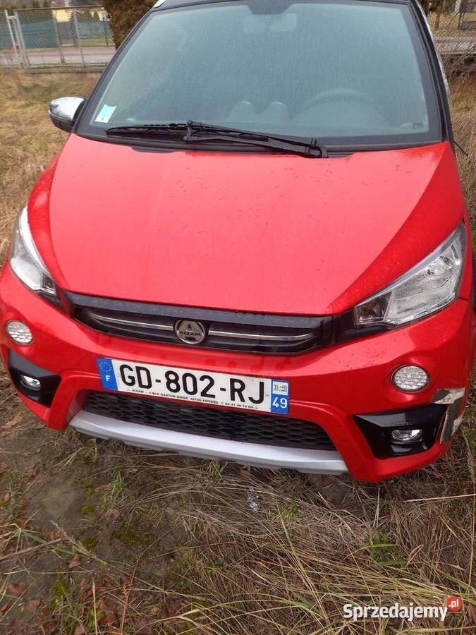Sprzedam aixm crossiver uszkodzony z pomylonym Czeberaki