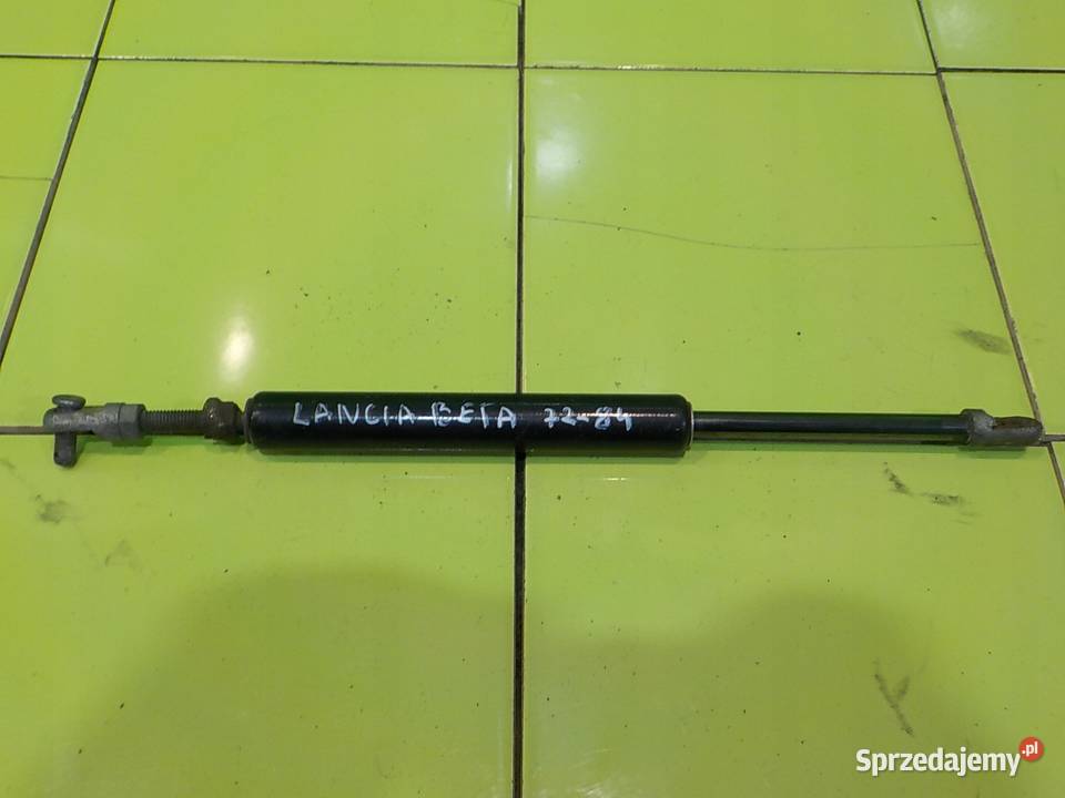 LANCIA BETA 20 B 83r COUPE 2D podnosnik klapy osobowe Suków sprzedam