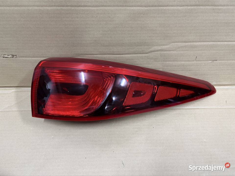 LAMPA PRAWA TYŁ TYLNA KIA SPORTAGE IV 92402F10