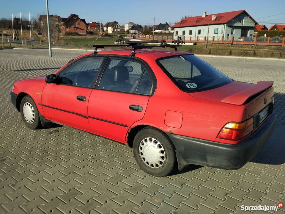Toyota Corolla E10 Sedan XLi 1992 Skała sprzedam