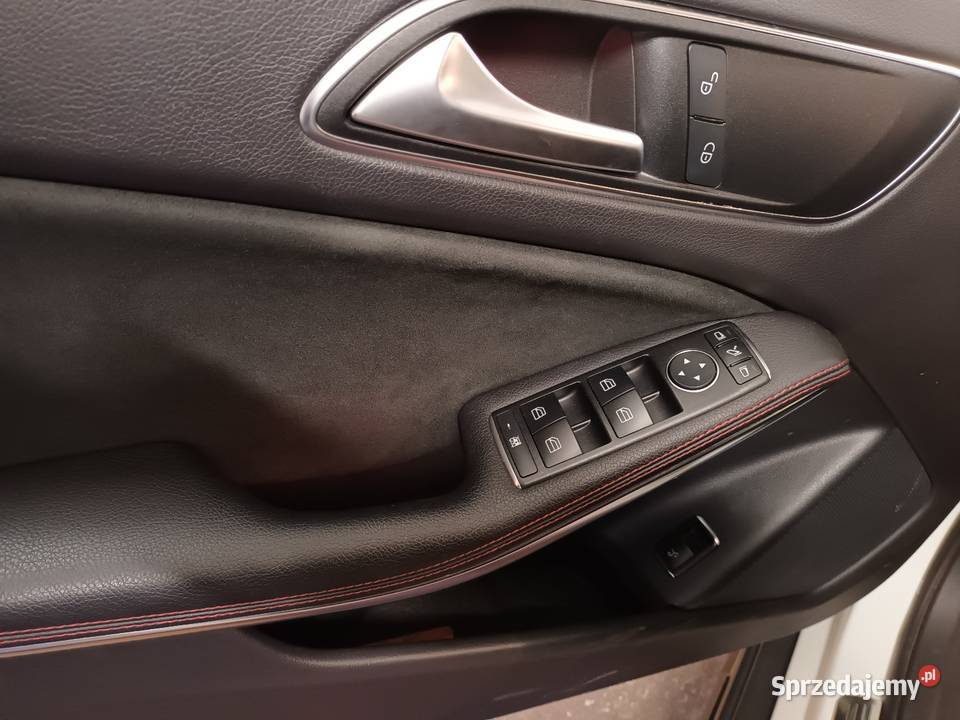 MercedesBenz GLA 200 X156