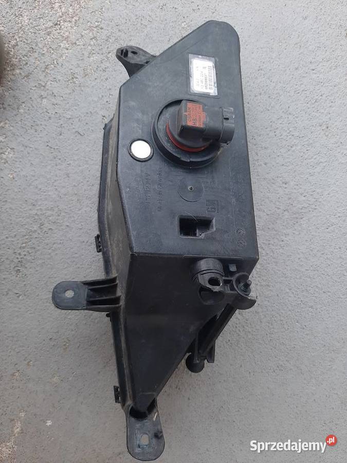 Halogen Prawy opel Insignia B sprzedam