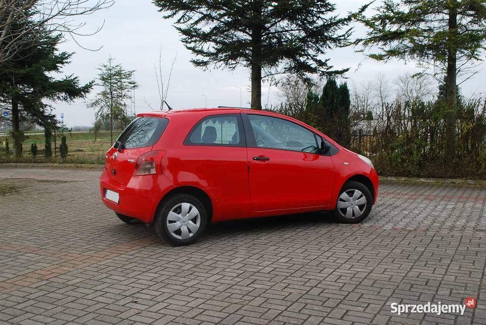 Toyota Yaris 10 benzyna Zarejestrowany w Polsce Yaris Włynkówko sprzedam