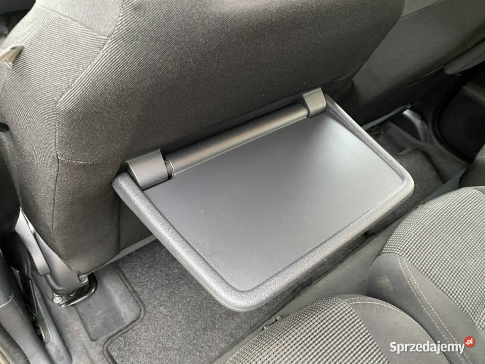 Peugeot 5008 Benzyna hak opony wielosezonowe 5 czujnik zmierzchu Wejherowo sprzedam