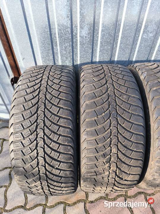 Opony używane Kumho WinterCraft WP71 245 40 r19 Szydłowiec sprzedam