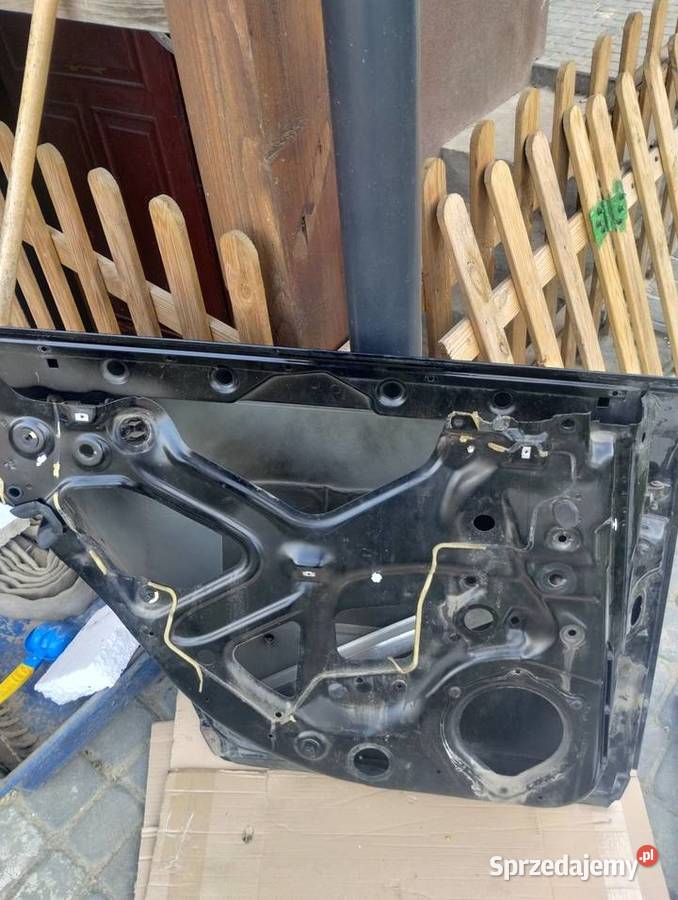 Lewe tylne drzwi Audi a4 B7 ly9b osobowe Charsznica