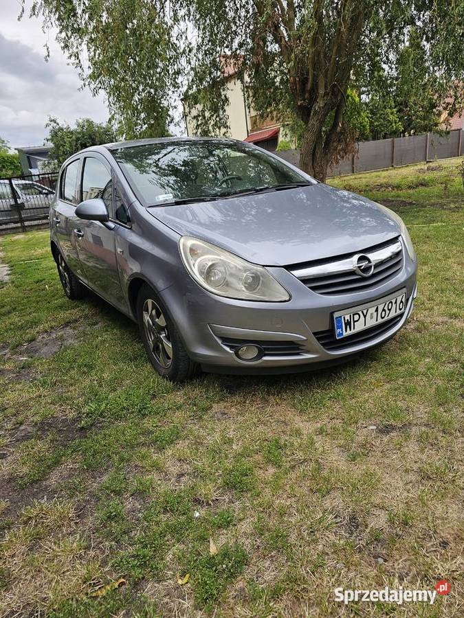Opel Corsa D 2008r bogate wyposażenie