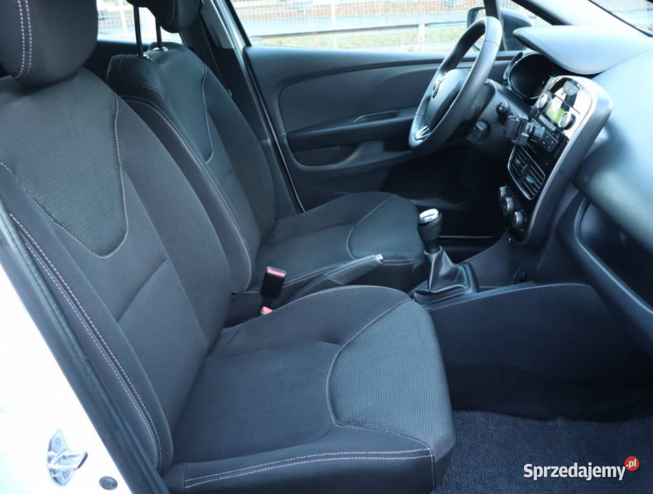 Renault Clio 12 16V 143336km mazowieckie Piaseczno