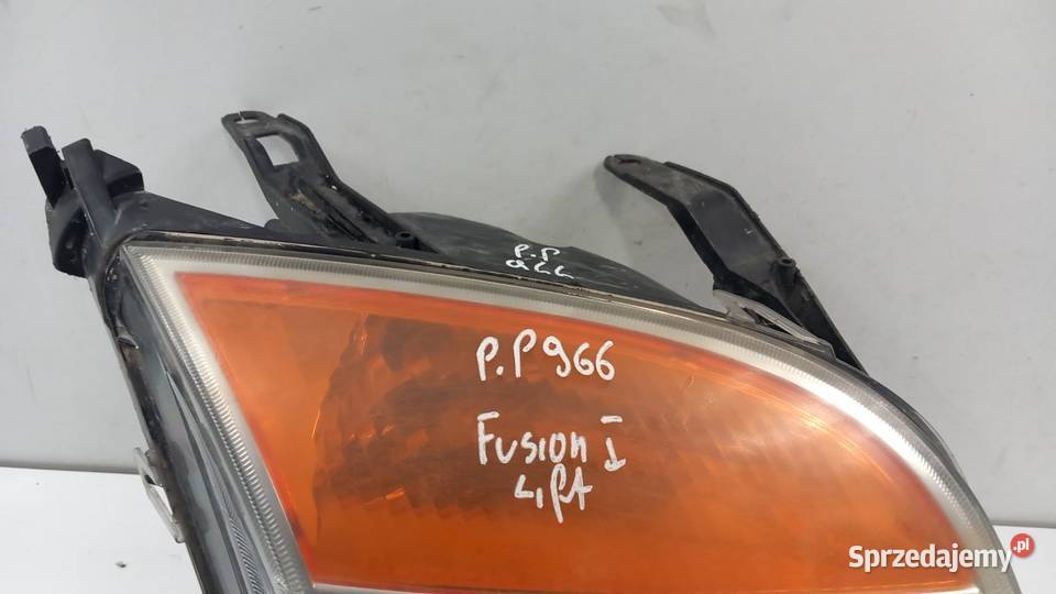 FORD FUSION MK1 LIFT LAMPA PRZÓD PRAWA Zbierkowo sprzedam