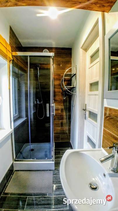 Apartamenty i Pokoje Przystani Sromowce Niżne