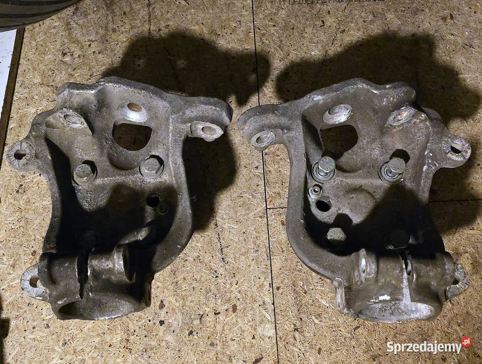 PIASTA ZWROTNICA LEWA PRAWA PRZÓD BMW E61 E60 osobowe Knurów