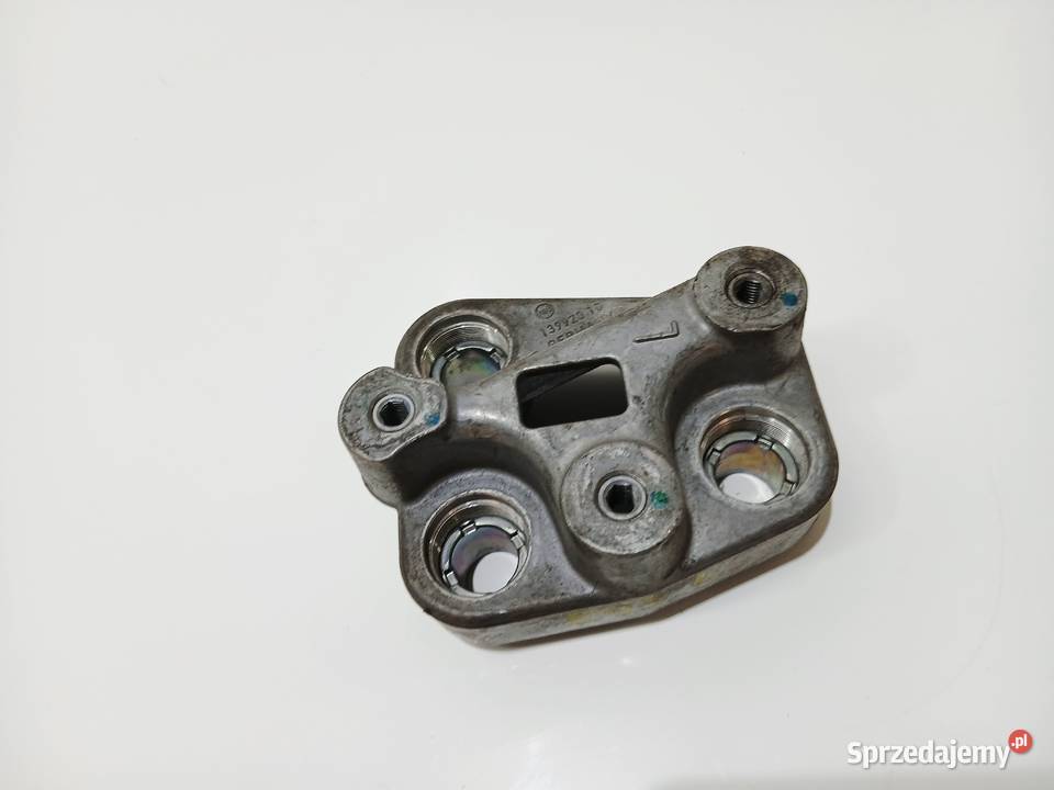 UCHWYT ŁOŻYSKA GŁÓWNEGO LEWA BMW E93 7157755 Strzyżewice