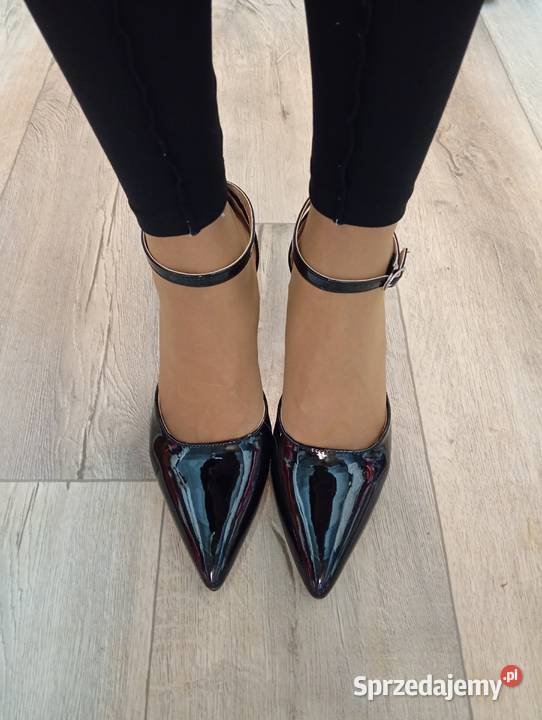 40 Czarne czółenka wieczorowe z zapięciem Nowe Kraków sprzedam