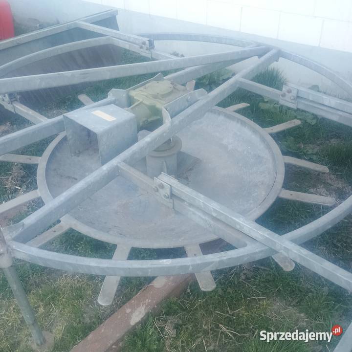 Sprzedam rozgarniacz do kiszonki Pozostałe Waganiec