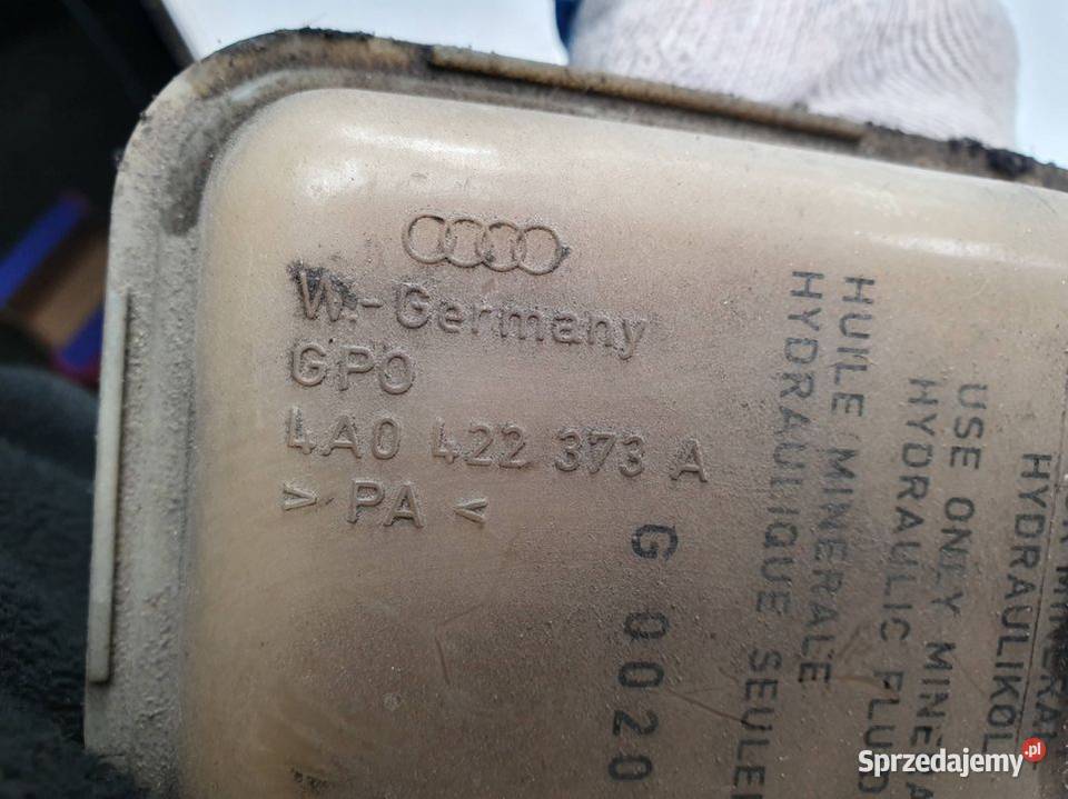 ZBIORNICZEK PŁYNU AUDI A8 D2 4A0422373A osobowe