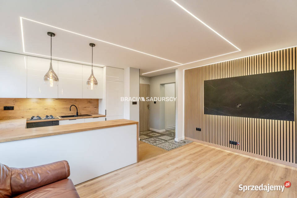 Do sprzedaży mieszkanie 518m2 3 pok Karniowice