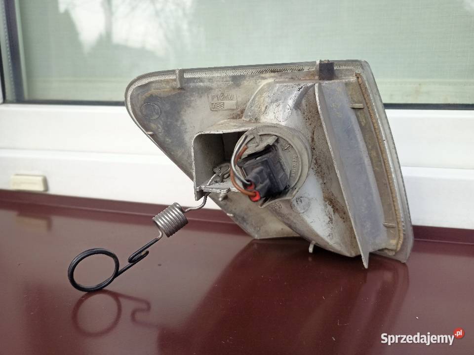 Ford Fiesta MK3 kierunkowskaz kierunek migacz osobowe Sieradz