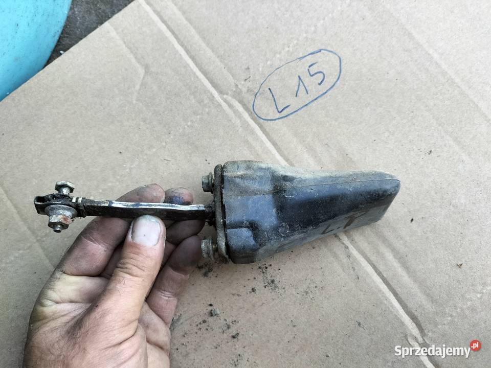 OGRANICZNIK DRZWI LEWY PRZÓD 5D VW GOLF II 2