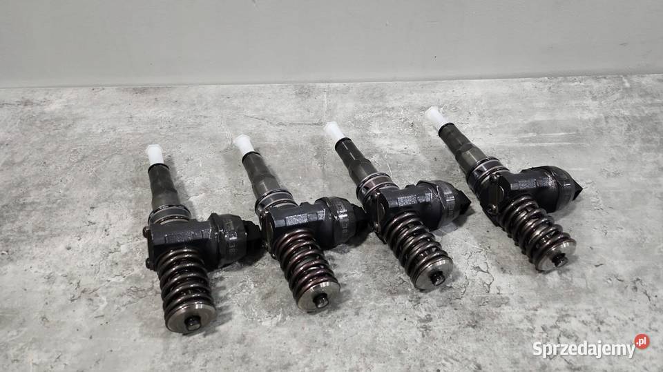 POMPOWTRYSKIWACZ 038130073AL AVF AWX ASZ 130 Kartuzy