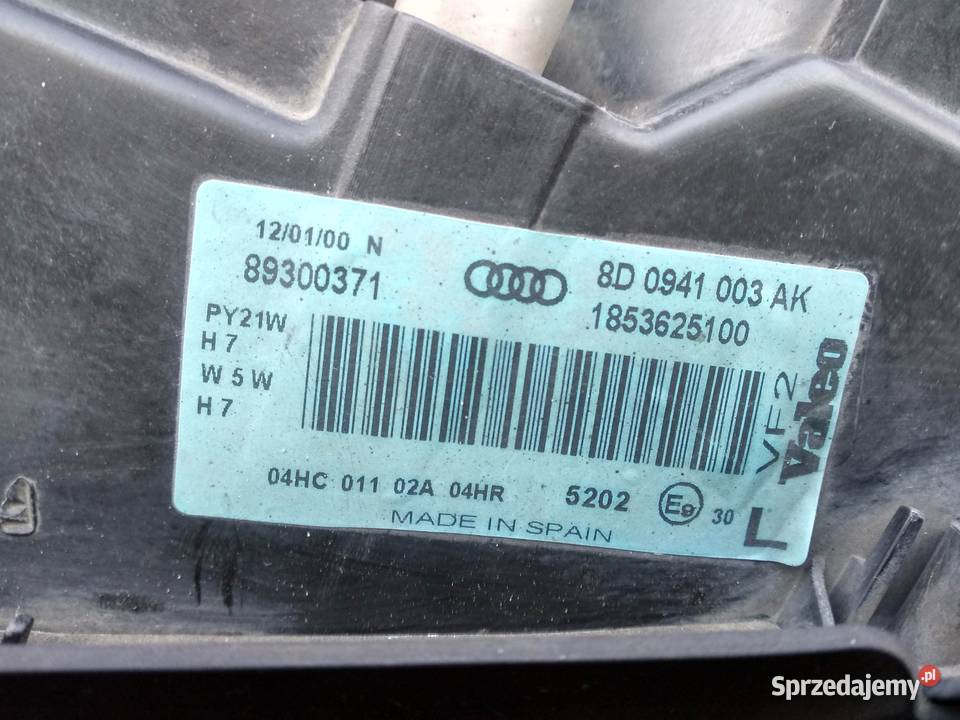 Audi A4 B5 LIFT FL lampa przednia lewa reflektor Lampy przednie łódzkie Sieradz sprzedam