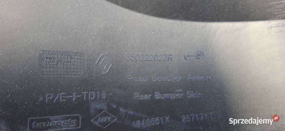 DACIA DUSTER II 17 ZDERZAK TYŁ TYLNY PDC Zderzaki