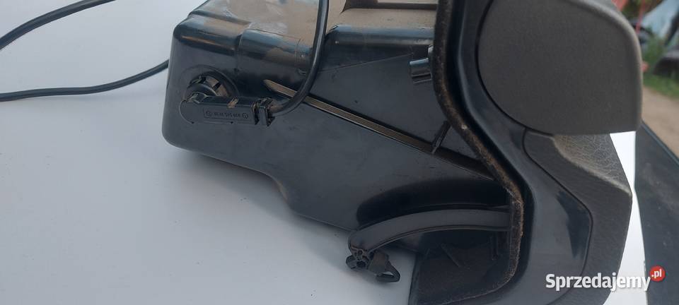 Schowek prawy aux mercedes w210 lift Rok produkcji 1999 sprzedam