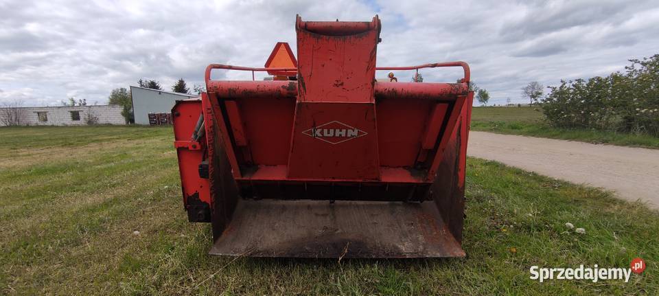 Wycinak do kiszonki Kuhn POLYCROK 1350 Łomża