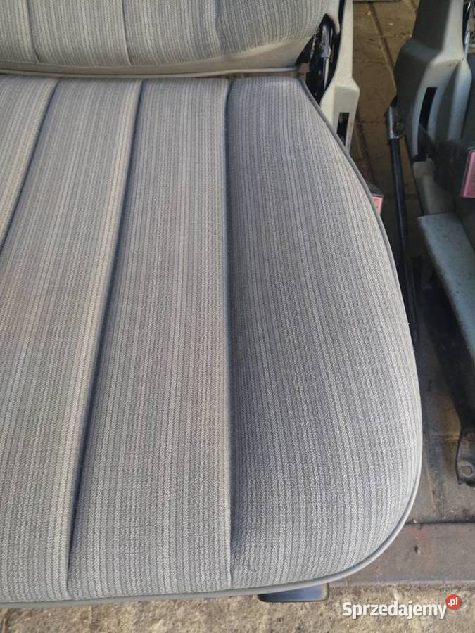 Mercedes W124 materiał granatowy i popiel Przeźmierowo