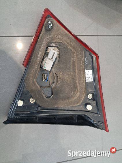 Suzuki Vitara III lift lampa Lewa tył Stanley Szynwałd