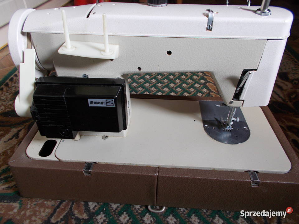 Maszyna do szycia ŁUCZNIK RADOM sprzedam