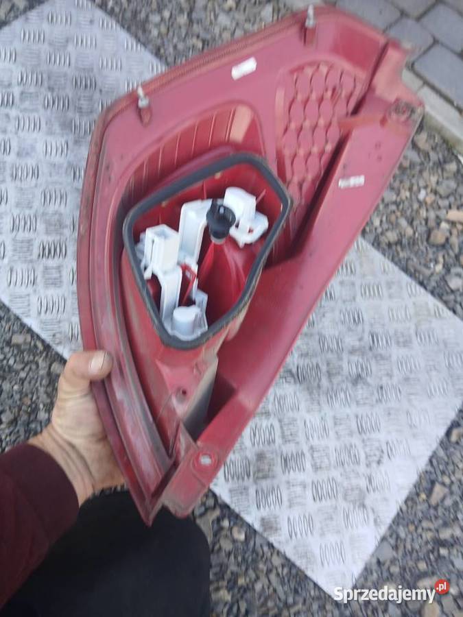 Lampa lewa tylna Ford Fiesta Mk7 VII EU 5D HB małopolskie Radłów sprzedam