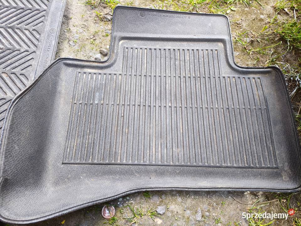 Dywaniki gumowe oryginalne dywaniki rypsowe osobowe lubelskie Chełm sprzedam