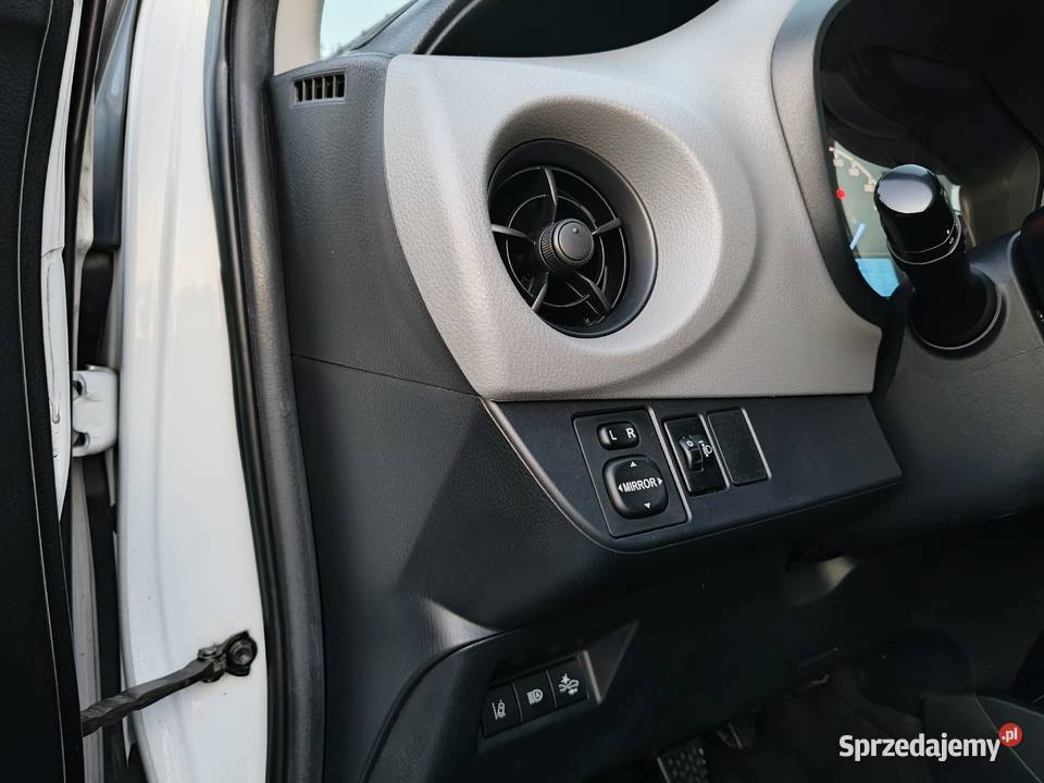 Toyota Yaris 15111 Salon Polskaserwis bluetooth małopolskie Kocmyrzów
