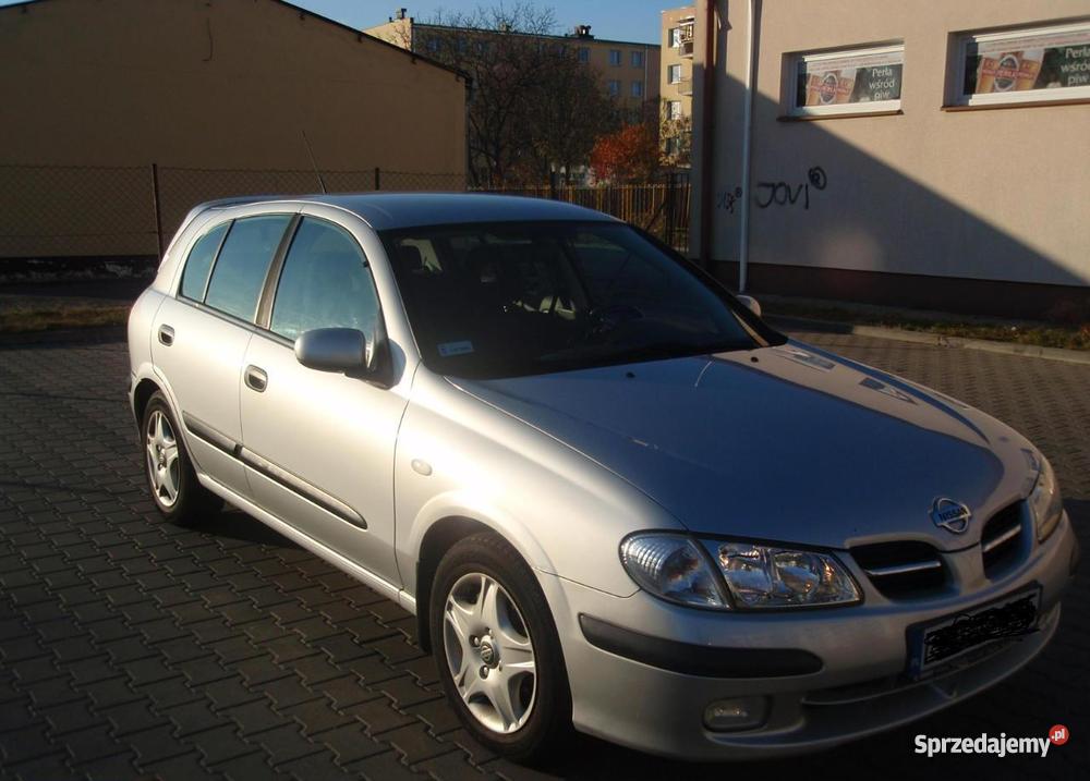 Na Nissan Almera elektryczne lusterka