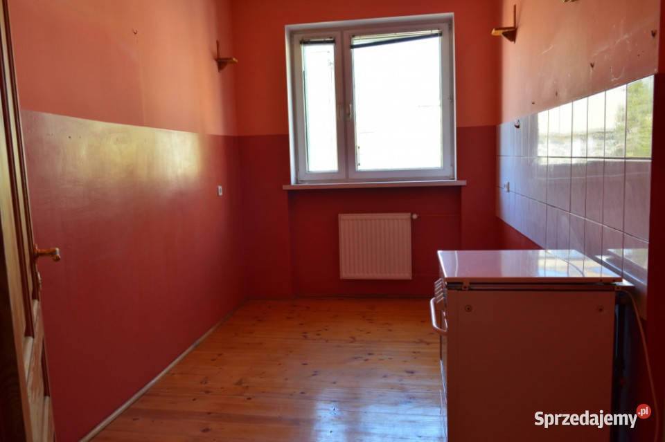 Przestronny dom Lasku Marcelińskim spokojna
