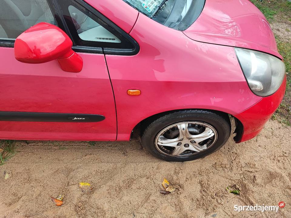 Honda Jazz 14 czerwona na części osobowe Sośnie