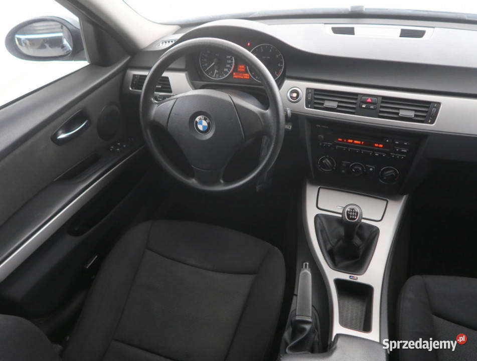 BMW 3 318 i czarny Bielany Wrocławskie