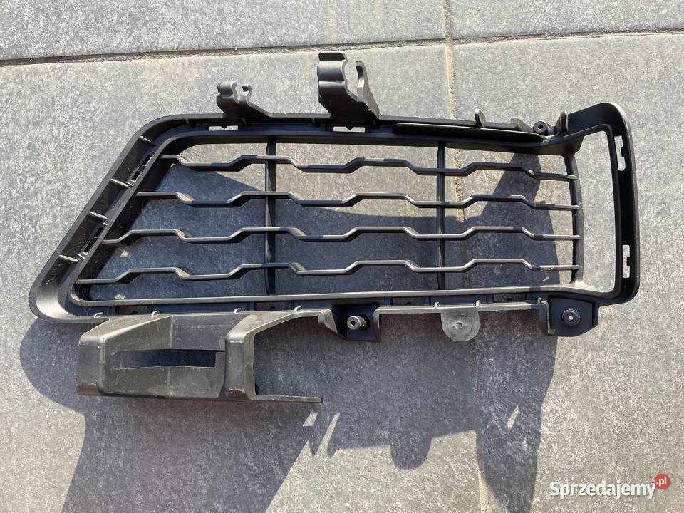 Kratka zderzaka przednia lewa BMW F30 Nowa OEM