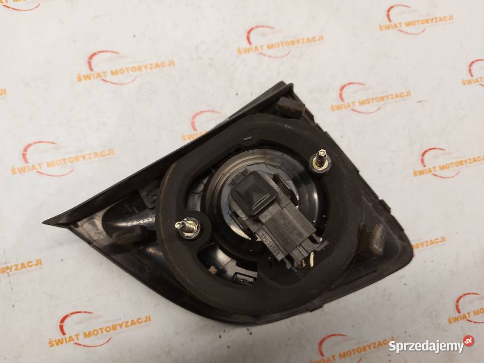 VW GOLF V PLUS 06r lampa lewa tył w klapę Kielce sprzedam
