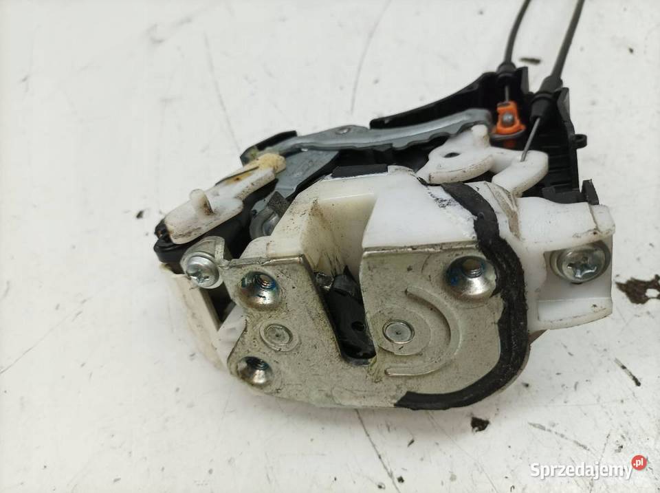 ZAMEK DRZWI TYŁ PRAWY Mitsubishi Outlander II