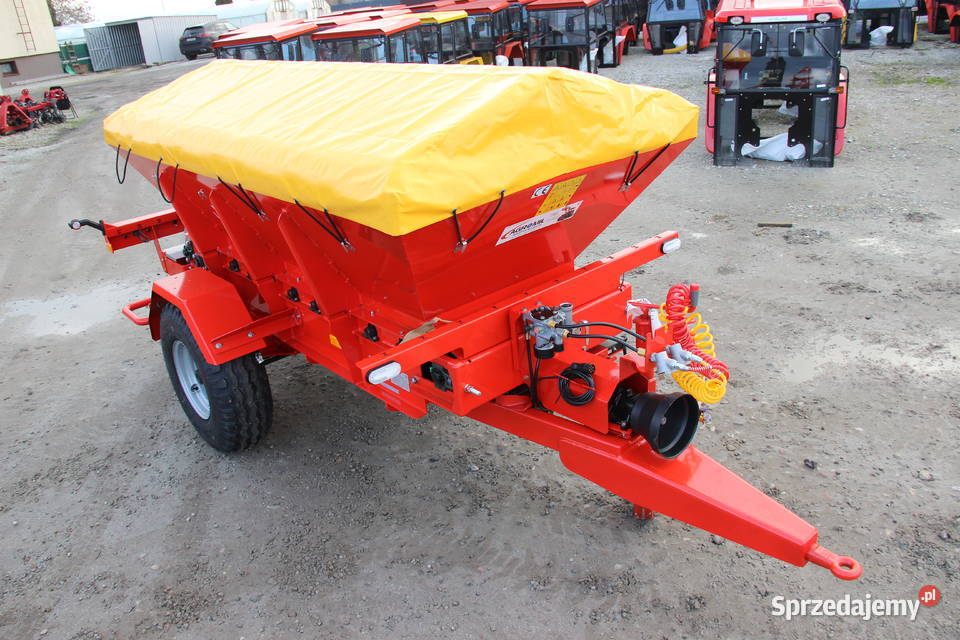 Rozsiewacz przyczepiany do wapna soli RCW 3 sprzedam