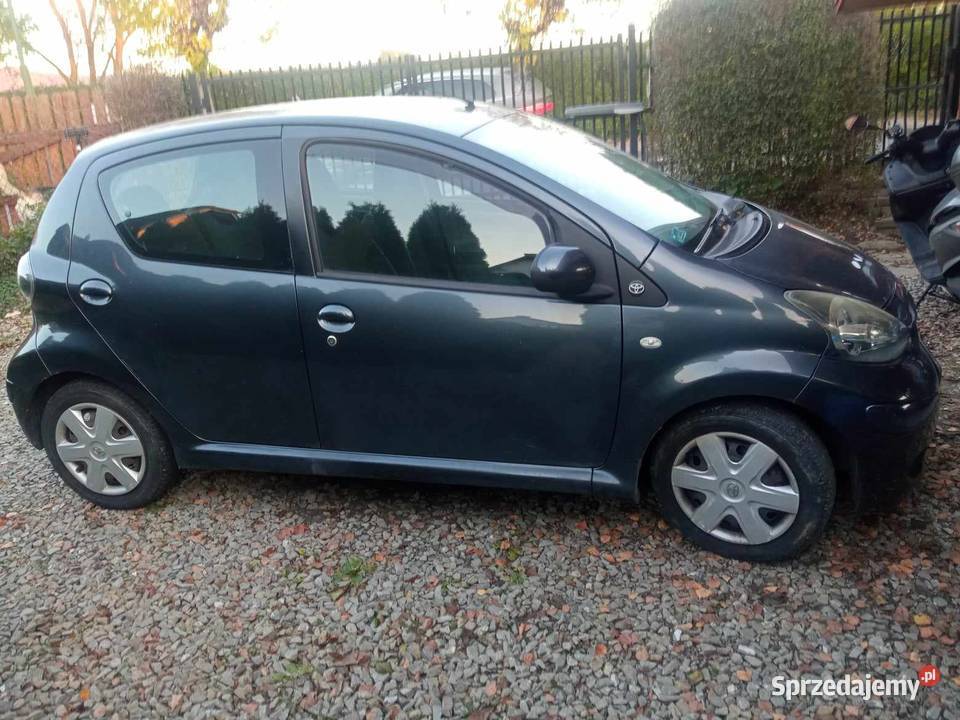 TOYOTA AYGO 2009 55472 Aygo podkarpackie Sanok